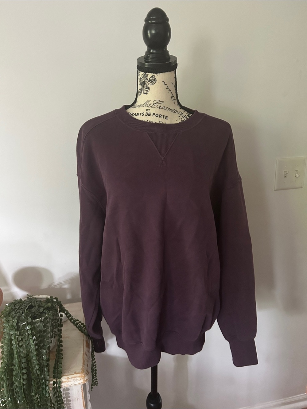 Offline By Aerie Eggplant Oversized Pullover Crewneck Women's size XS